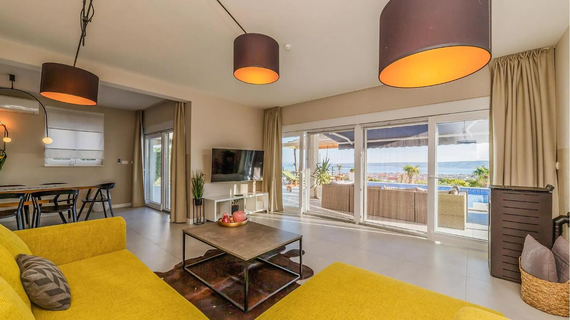 Σπίτι διακοπών Nice Home In Kastel Stari With Jacuzzi